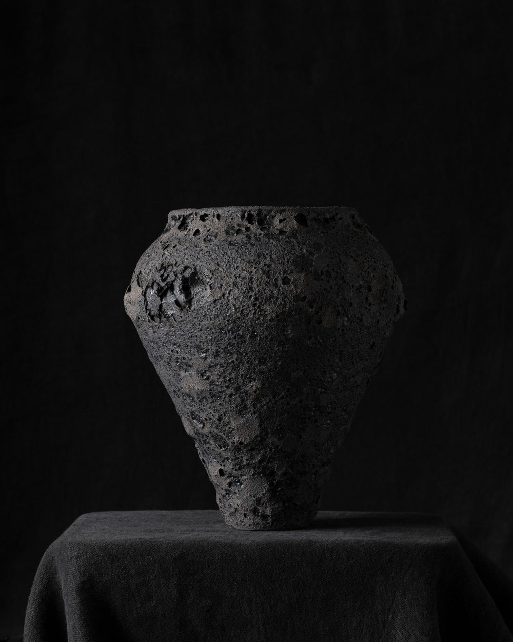 Vessel Form I Charcoal