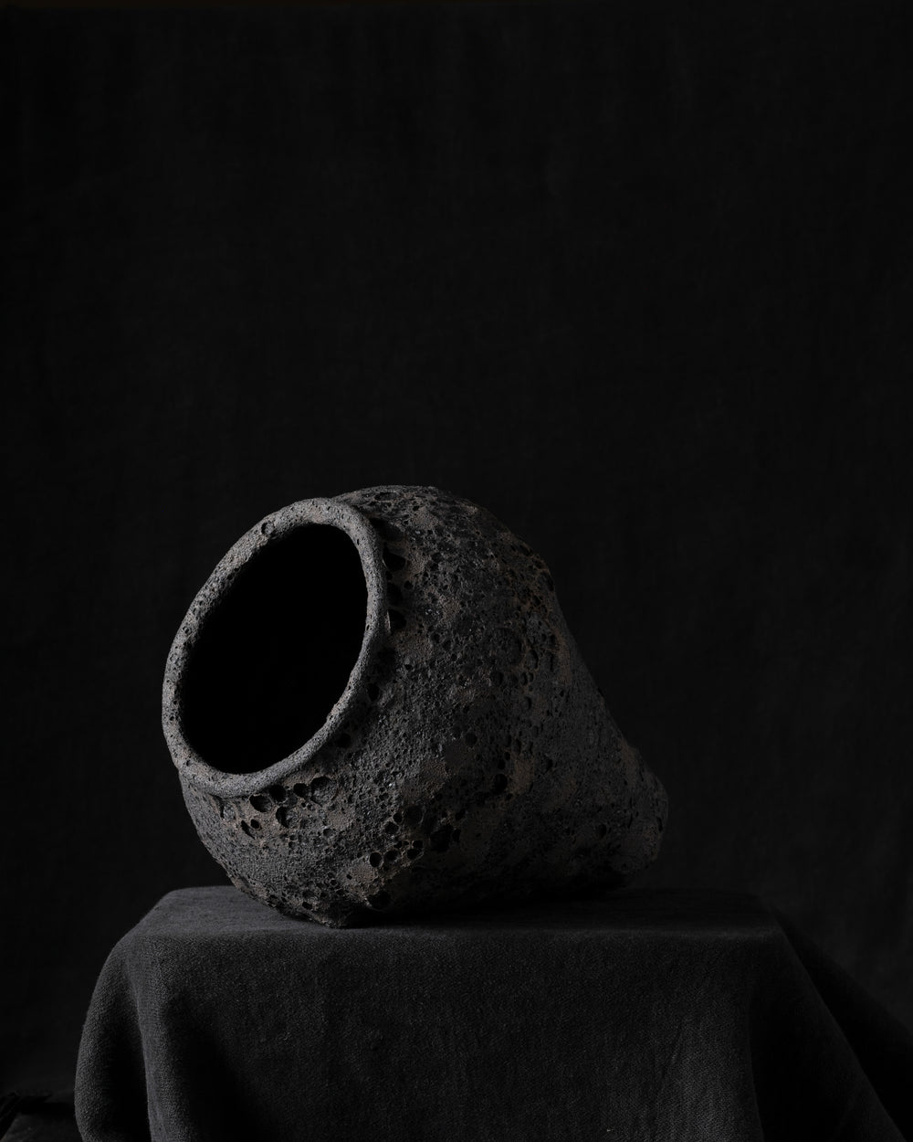 Vessel Form I Charcoal