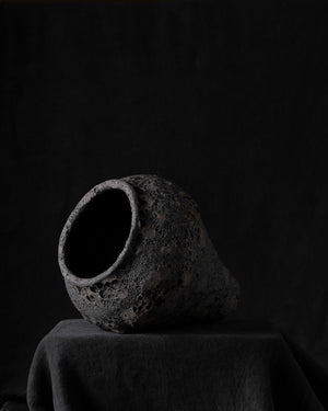 Vessel Form I Charcoal