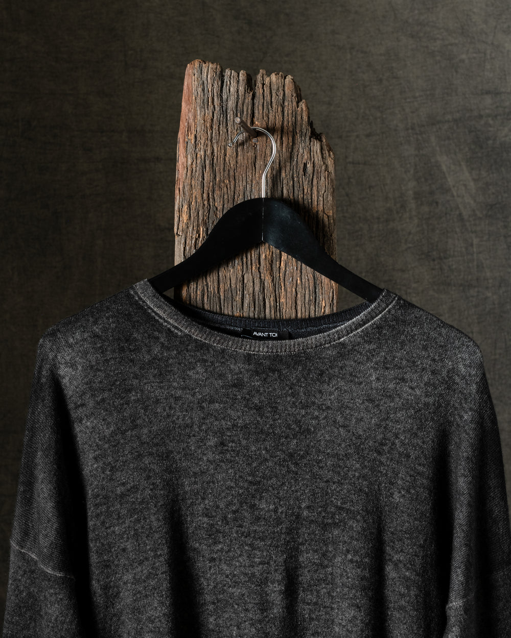 Woman Hand-Painted Boat Neck Boxy Pullover w/ Slits N/Carruba