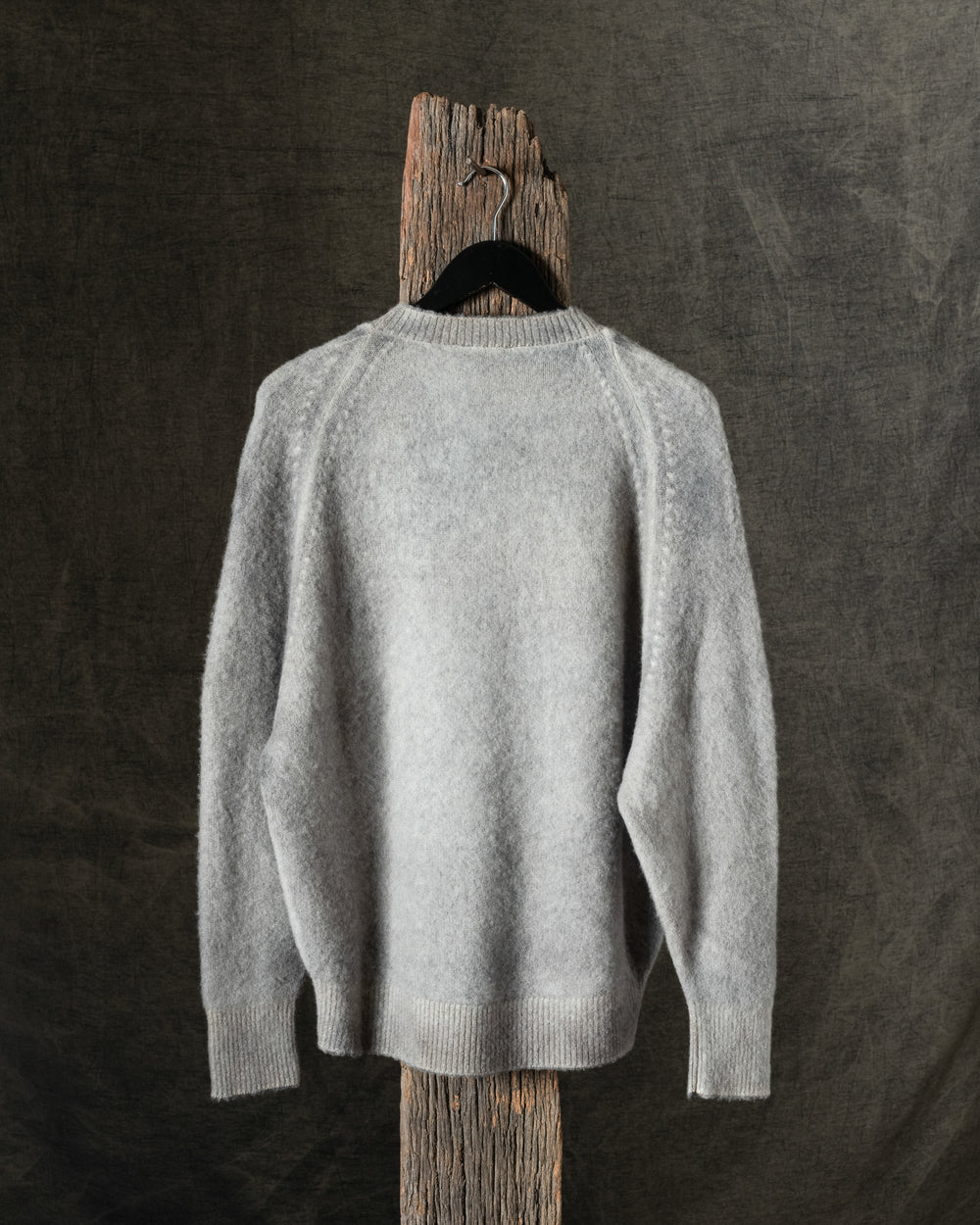 Man Hand Painted Brushed Cashmere Round Neck Pullover w/ Raglan Sleeves N/Taupe