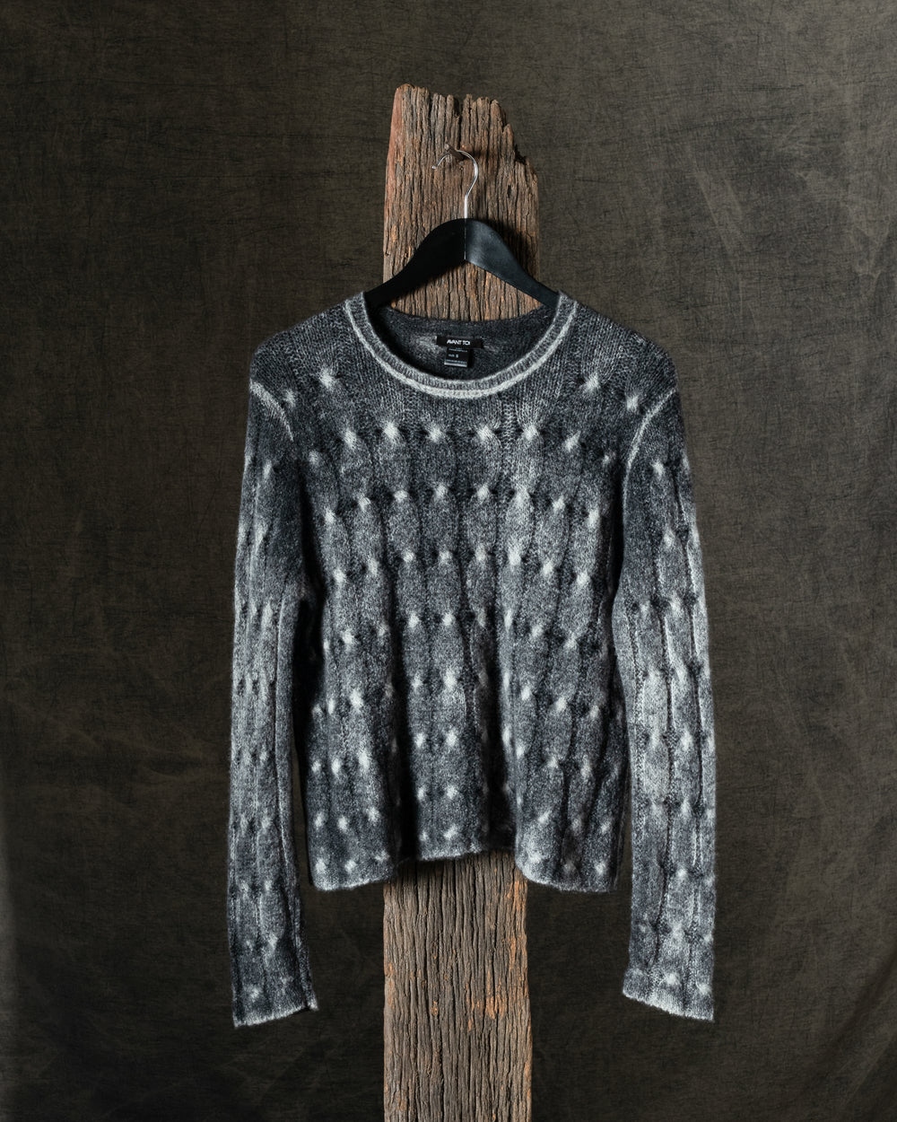 Woman Hand-Painted Braided Round Neck Cashmere and Silk Pullover Husky