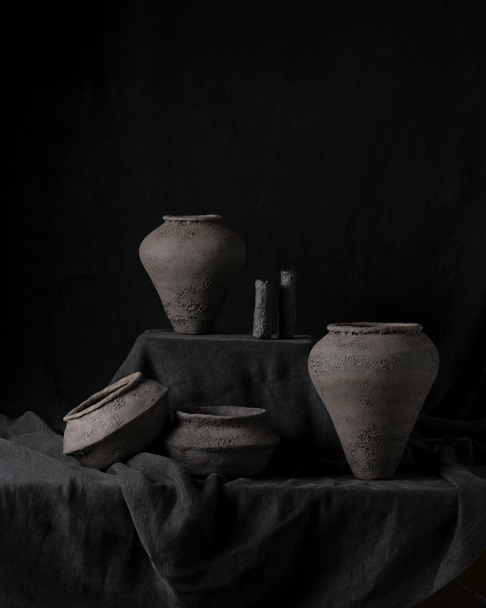 Vessel Form V Charcoal