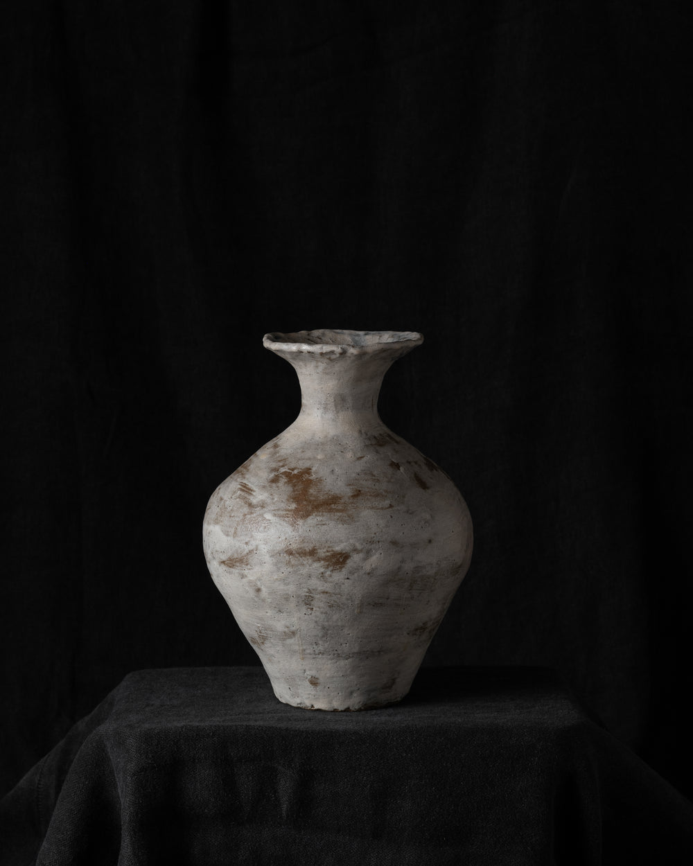 Vessel Sandstone White