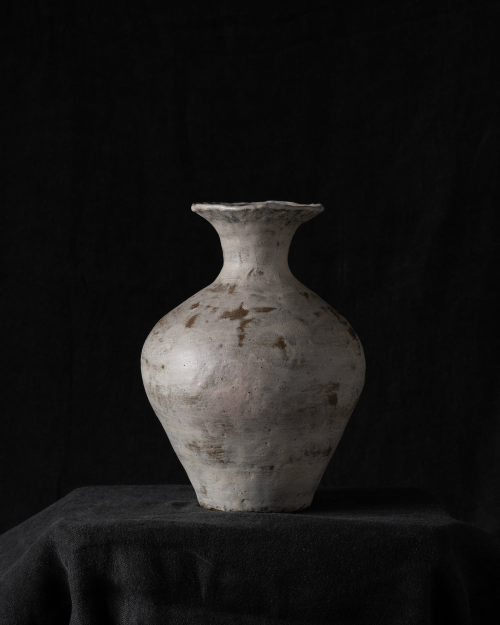 Vessel Sandstone White