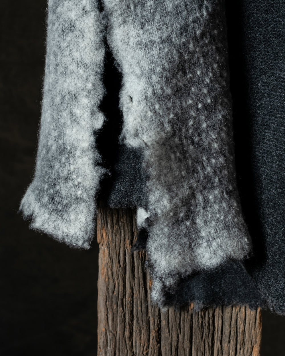 Unisex Hand Pilling Scarf w/ Destroyed Effect Husky