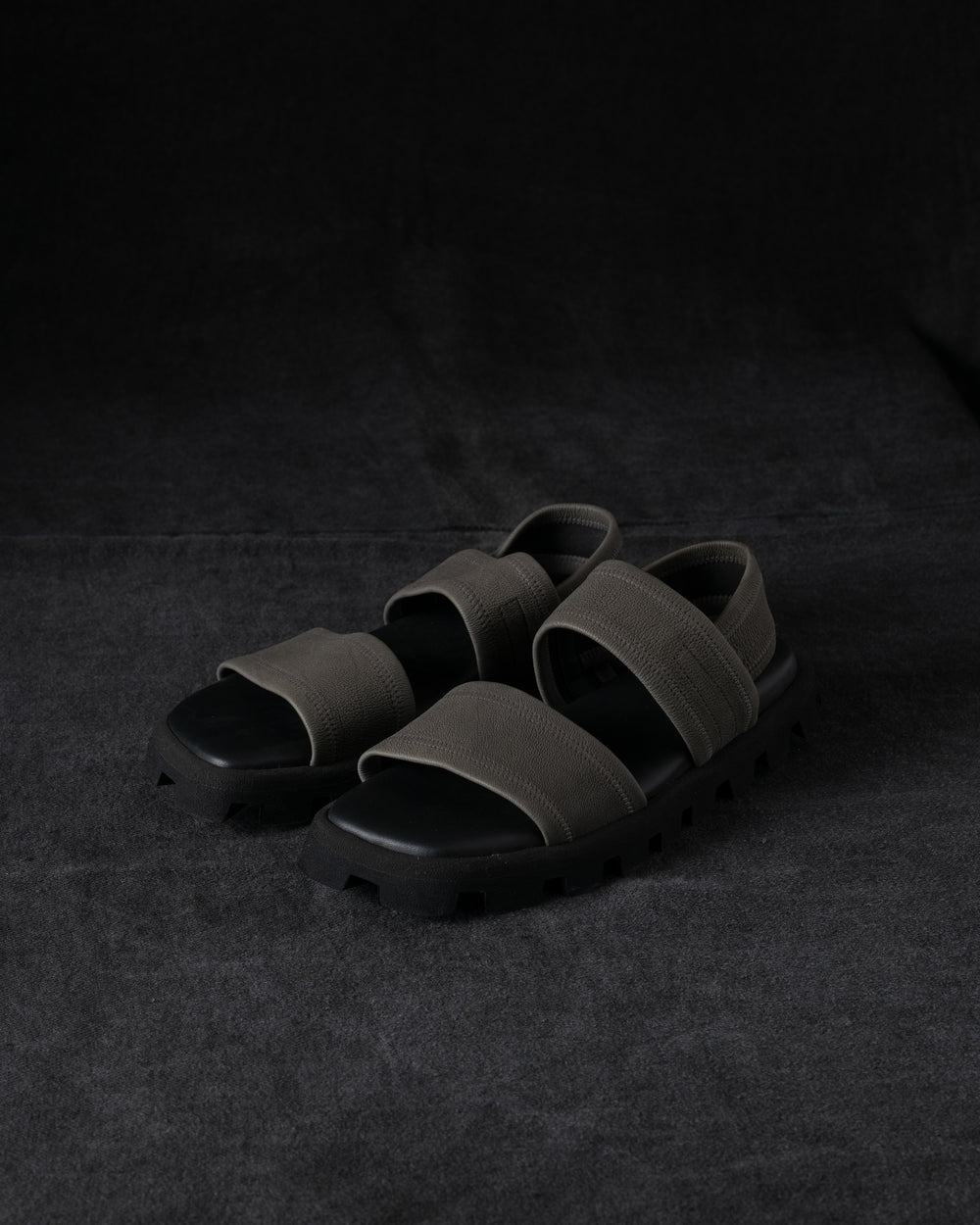 Undertone Calf Stretch Taupe