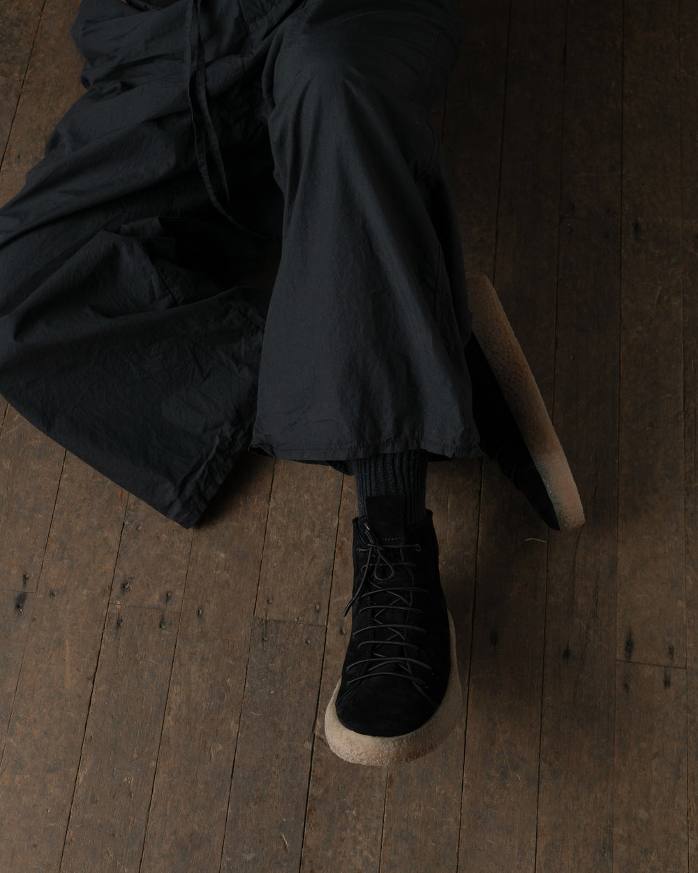 Womens Sneakers Soft Calf Suede Black / Honey