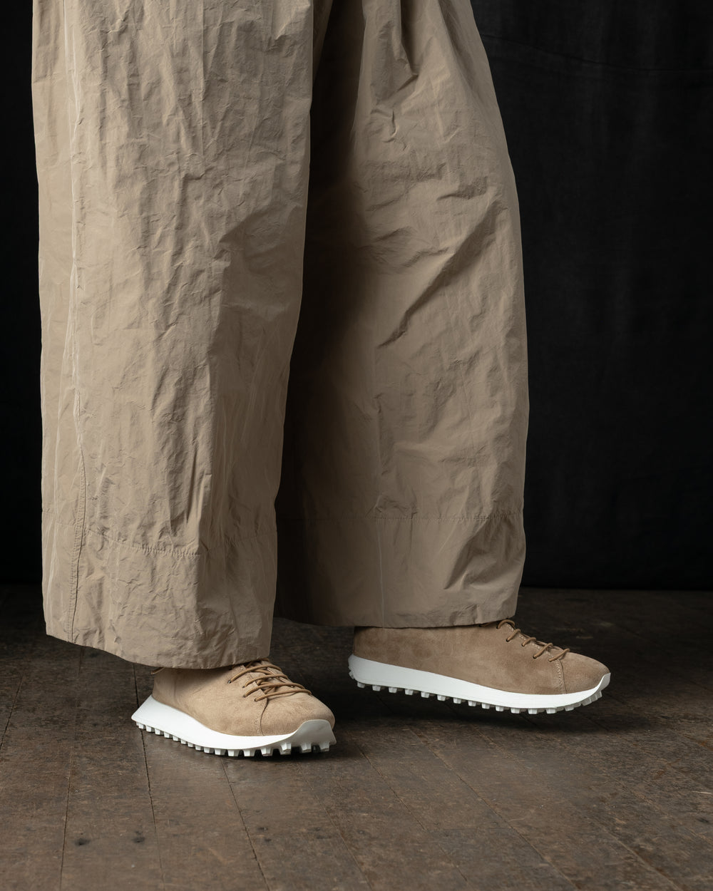 Womens Low Sneakers Soft Calf Suede Camel