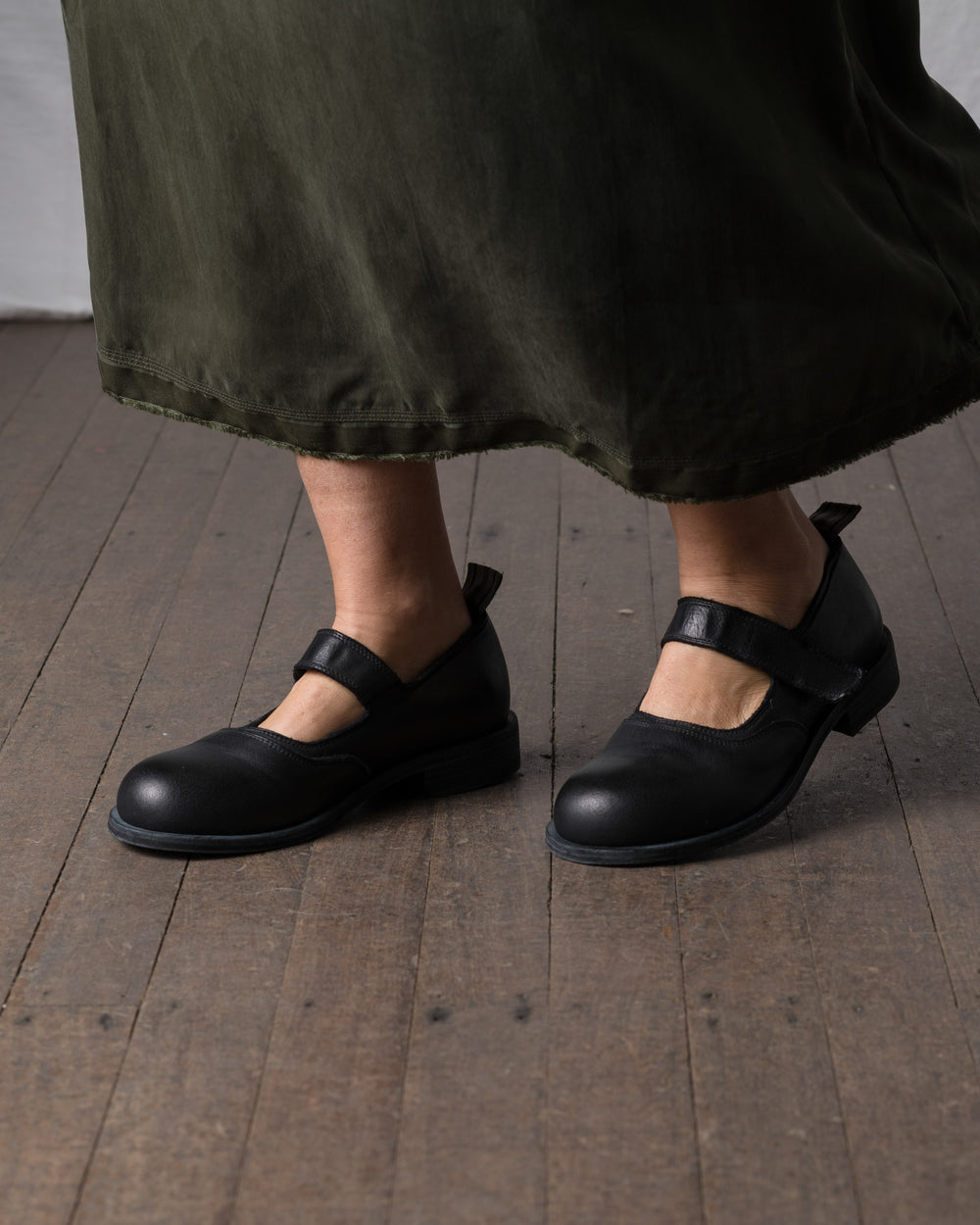 Womens Leather Mary Jane Black Olive