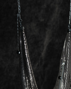 Leela Hug Bag Matte Gunmetal