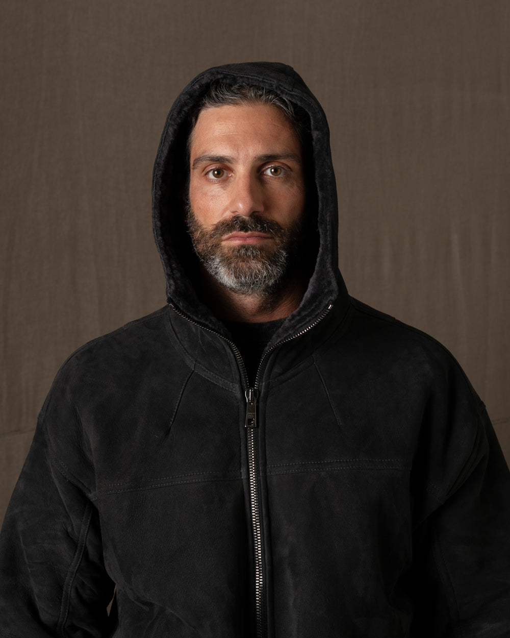 Hooded Leather Jacket w/ Shearling Tar GU26F22009MEVL