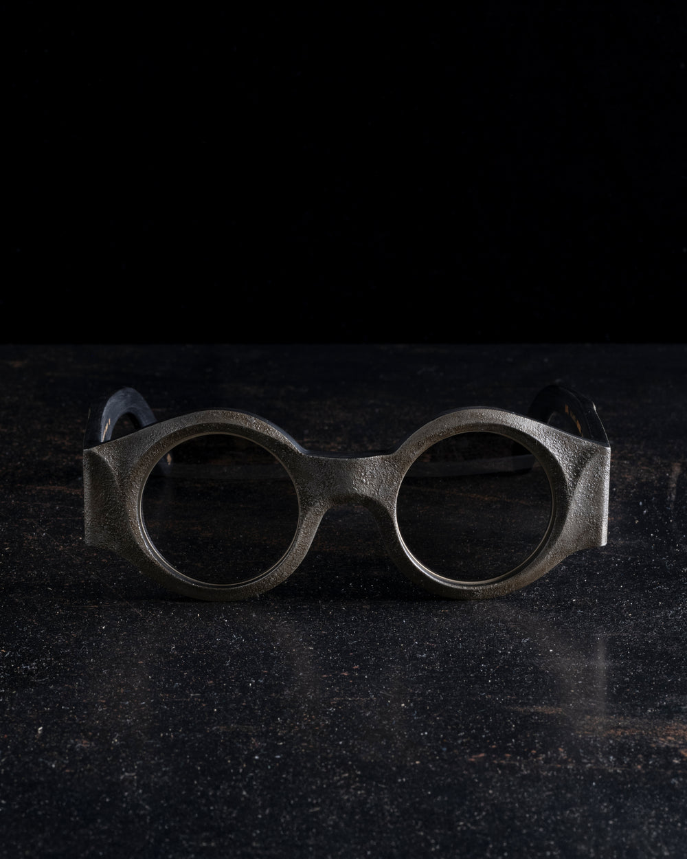 Le Horn Ibushi Lacquer x Grey Gradient Lens (Limited Ed)