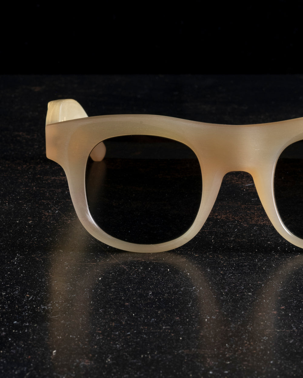 RG00UW20 Sammy Amber Horn x Bronze Blue Lens