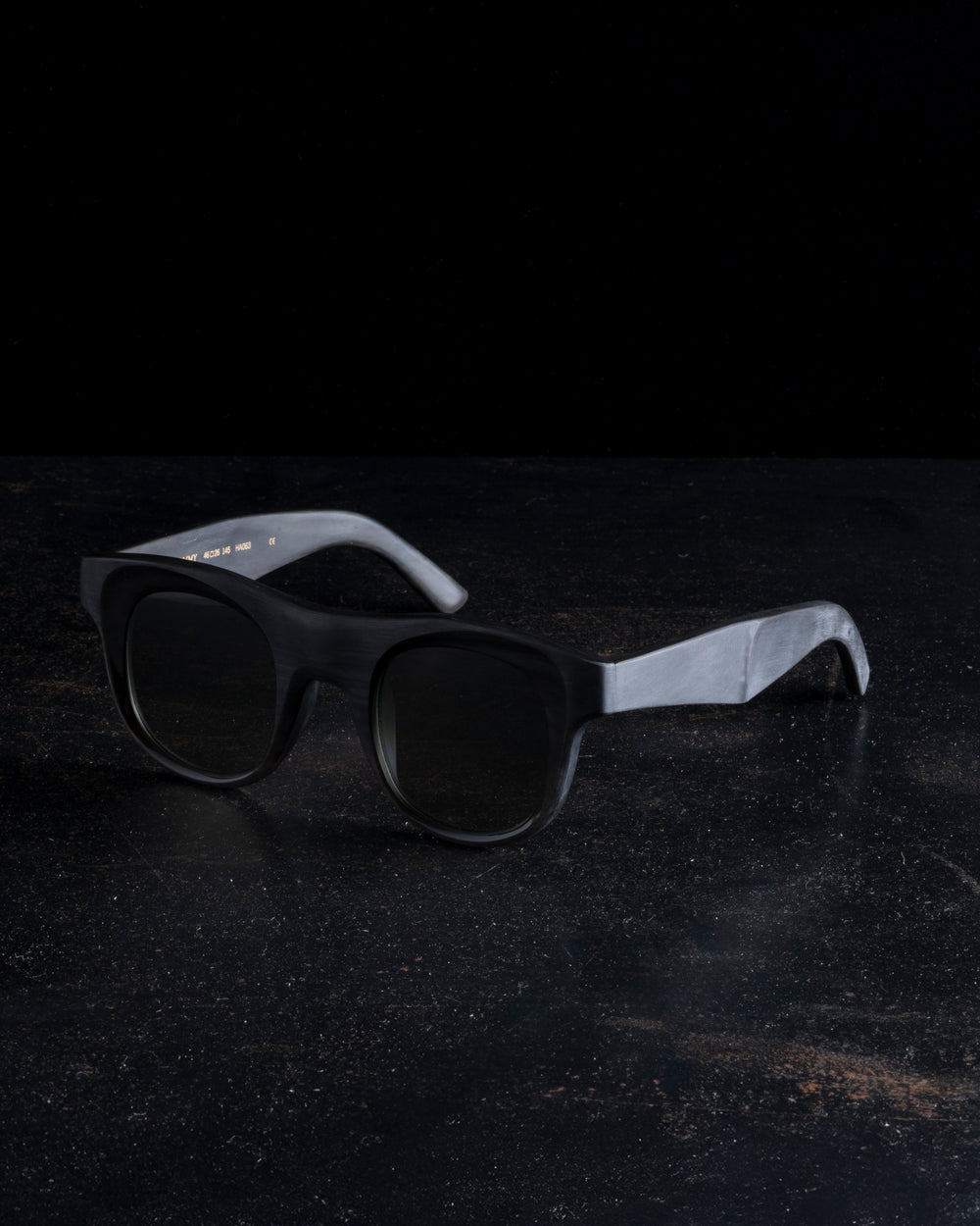RG00UW20 Sammy Black Horn x Green Gradient Lens