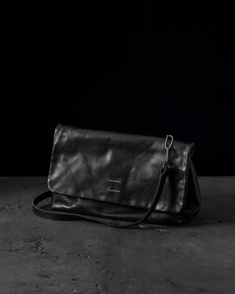 Deng S Handbag Black