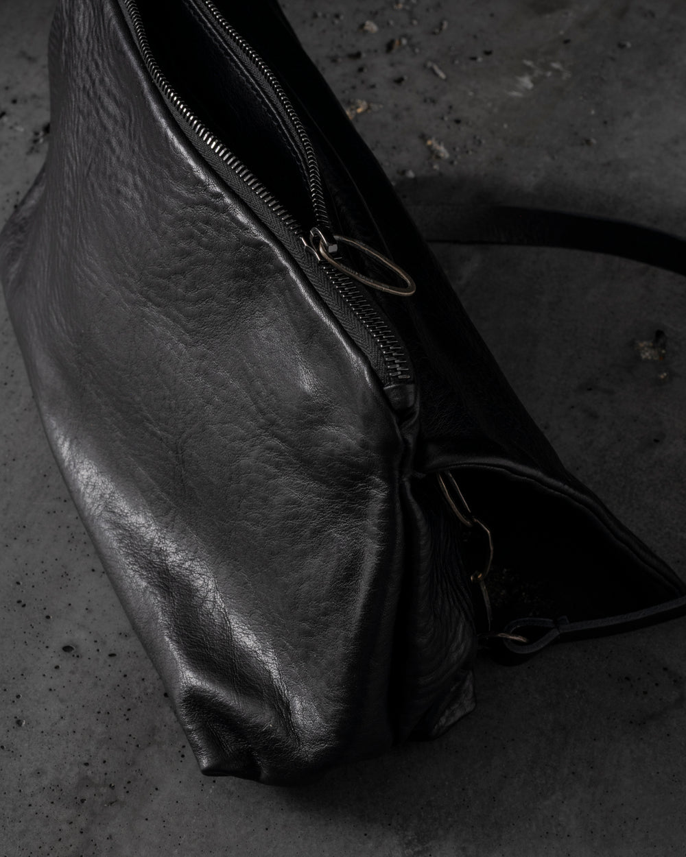 Deng S Handbag Black