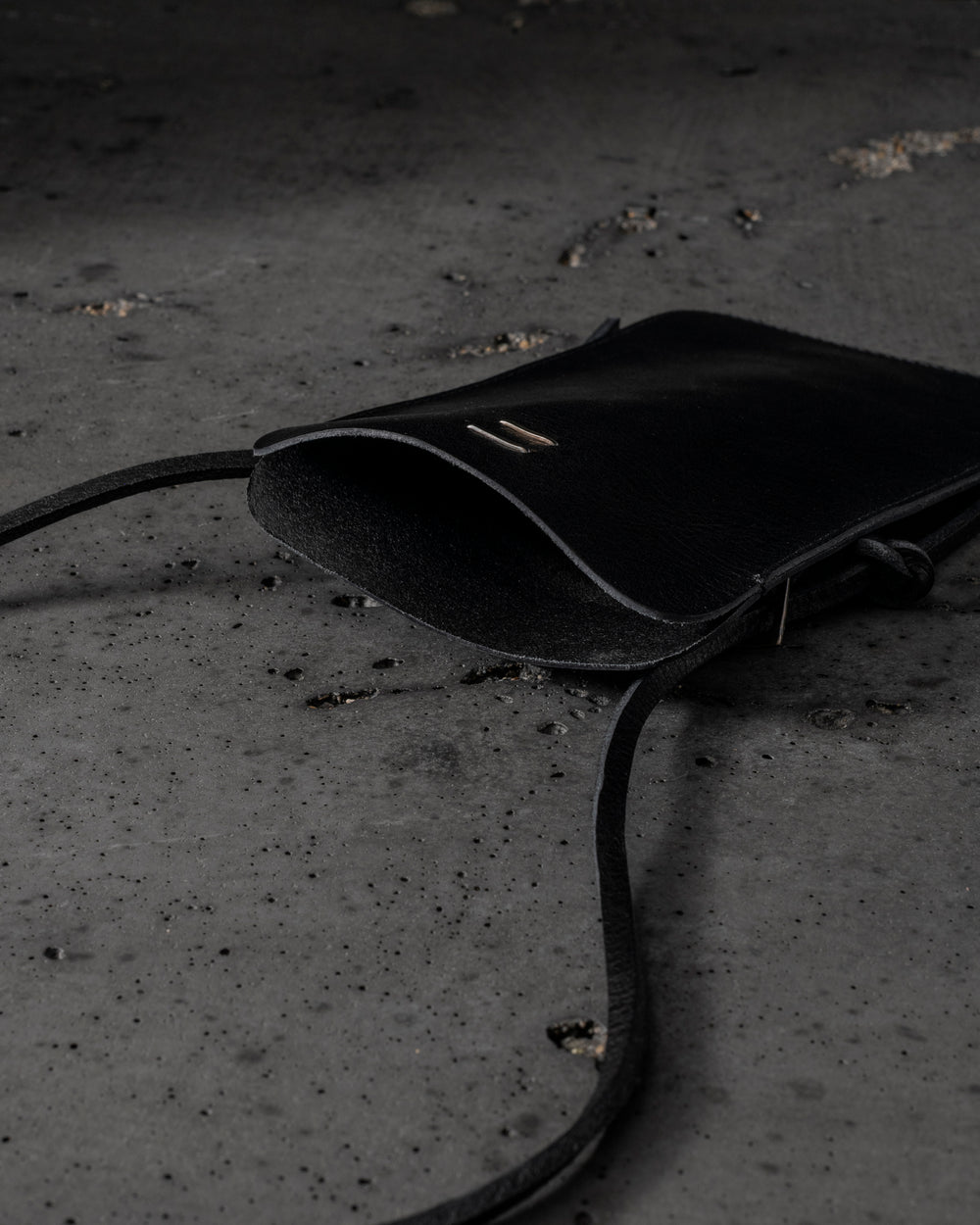 Pully TP Case Black