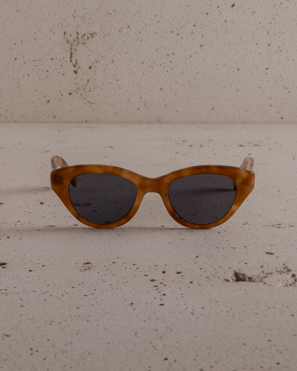 Dottie Sun Ember Tortoise / Semi Flat Blue Smoke Lens