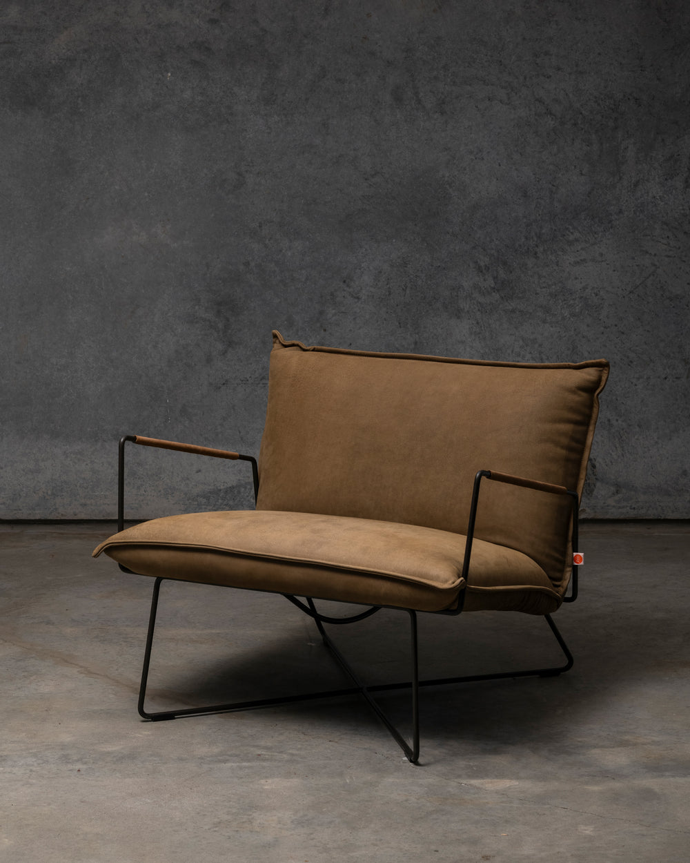 Earl Chair Old Glory Frame - Aurula Bisque