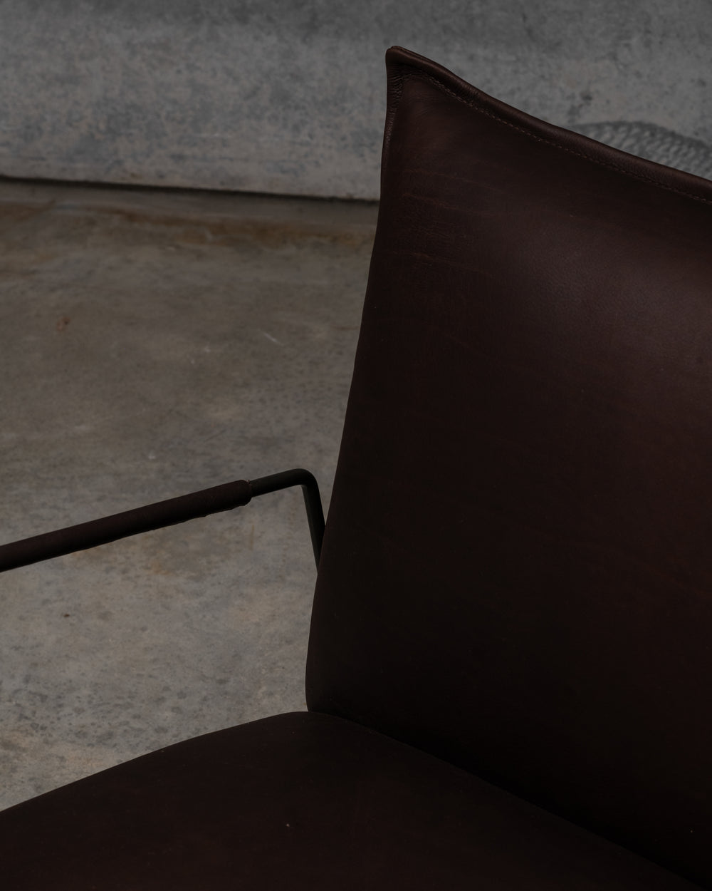 Earl Chair Old Glory Frame - Sadie Chocolate