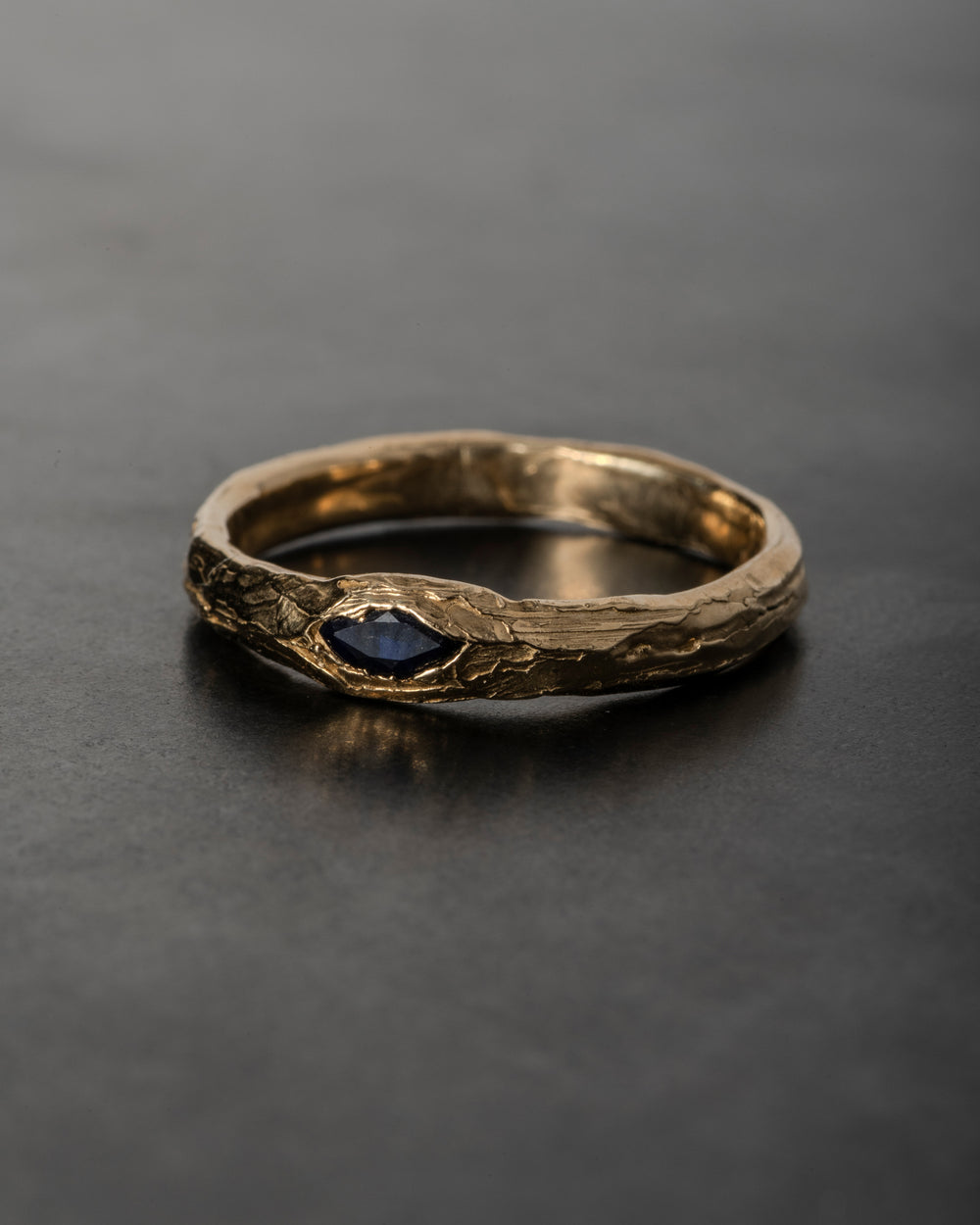 Small Argus Ring - Blue Sapphire