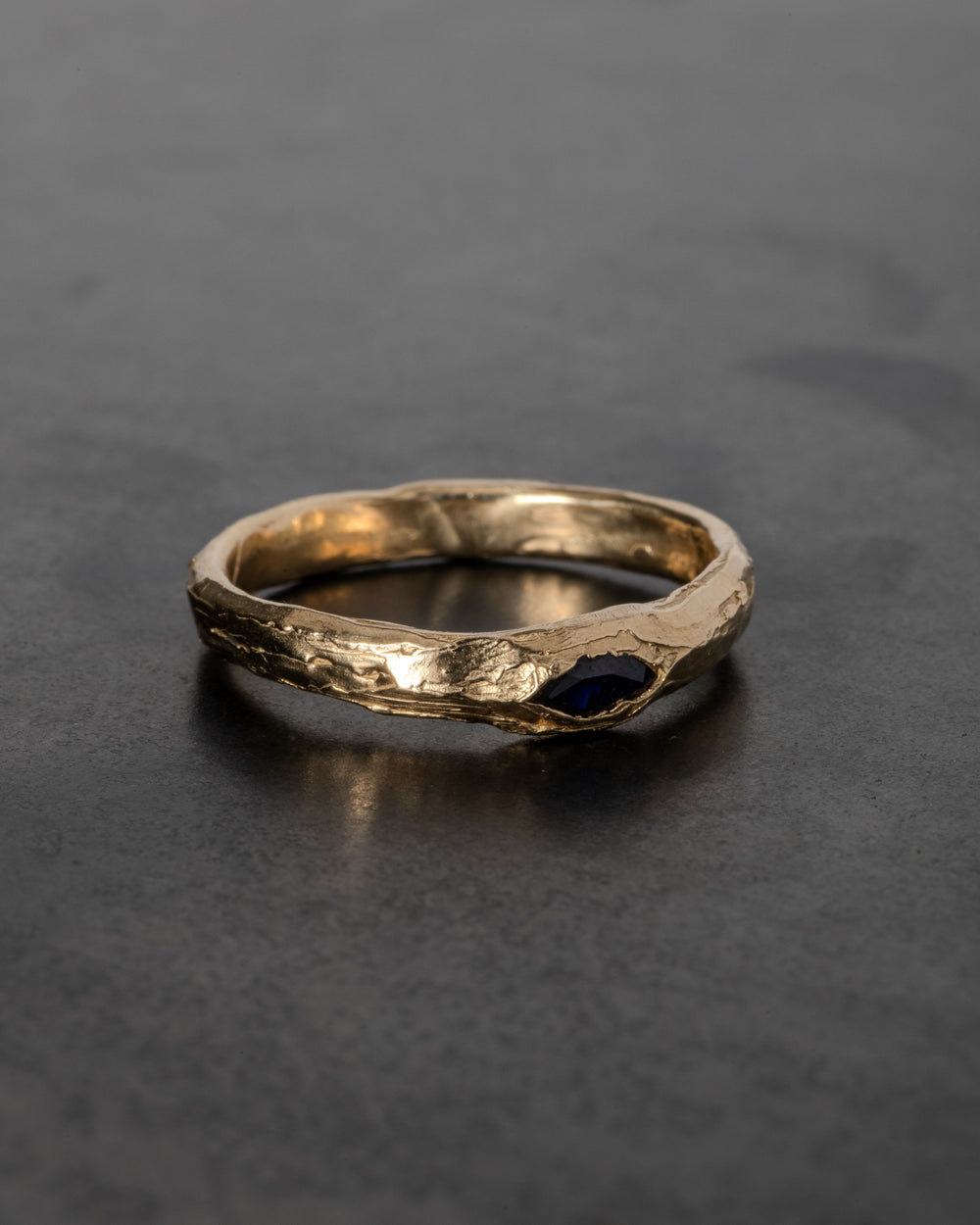 Small Argus Ring - Blue Sapphire