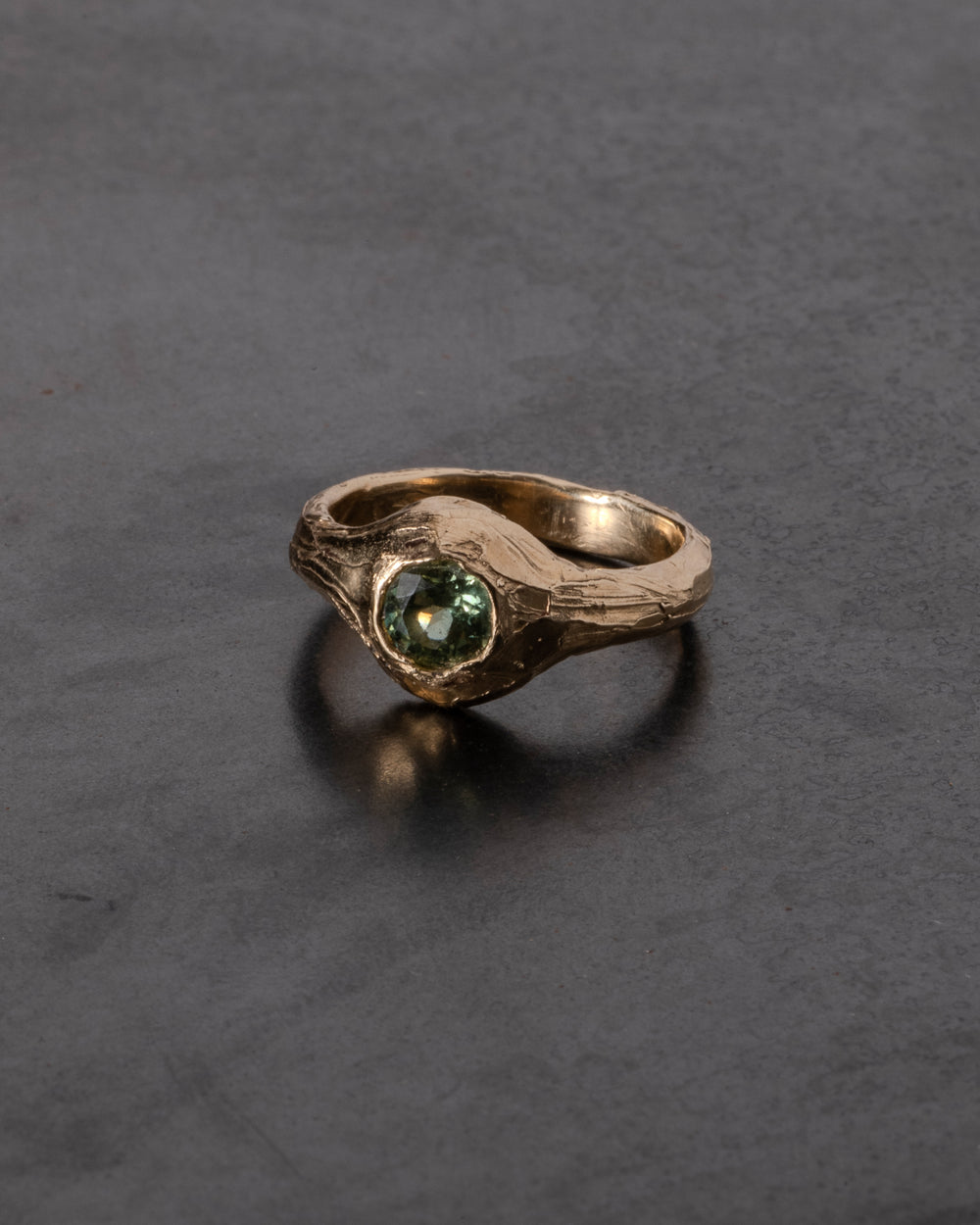 Pool of Reflection Ring Gold w/ Teal Sapphire
