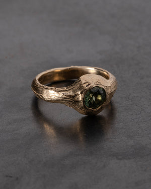 Pool of Reflection Ring Gold w/ Teal Sapphire
