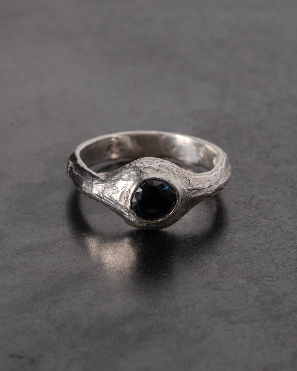 Pool of Reflection Ring Silver w/ Blue Sapphire