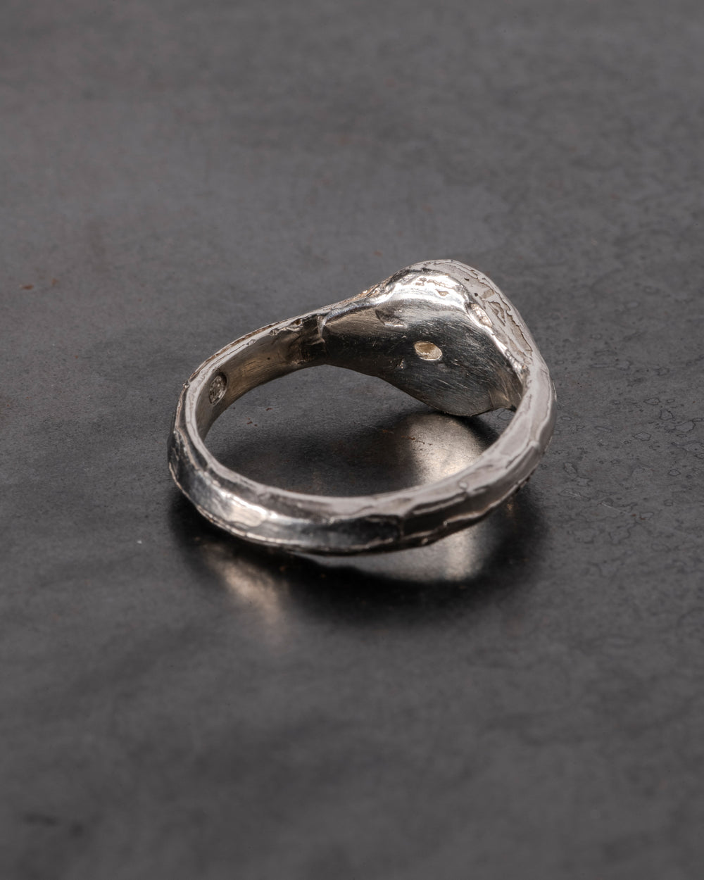 Pool of Reflection Ring Silver w/ Blue Sapphire