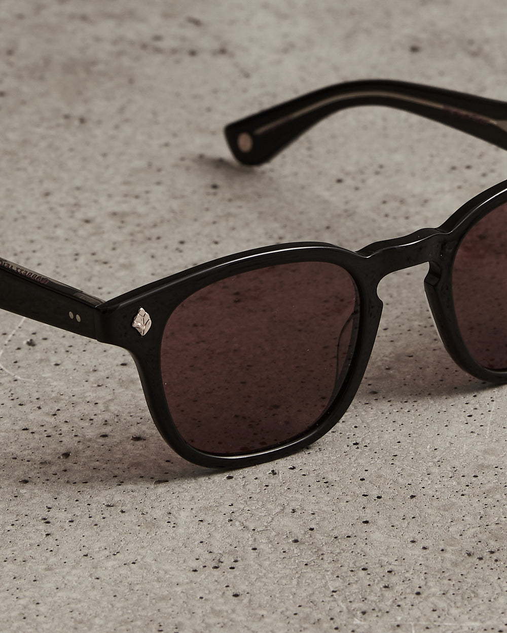 Ace Sun Black Semi Flat Pure Rosewood Lens