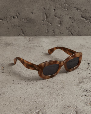 Dolores Sun Ember Tortoise / Blue Smoke Lens