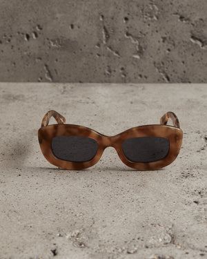 Dolores Sun Ember Tortoise / Blue Smoke Lens