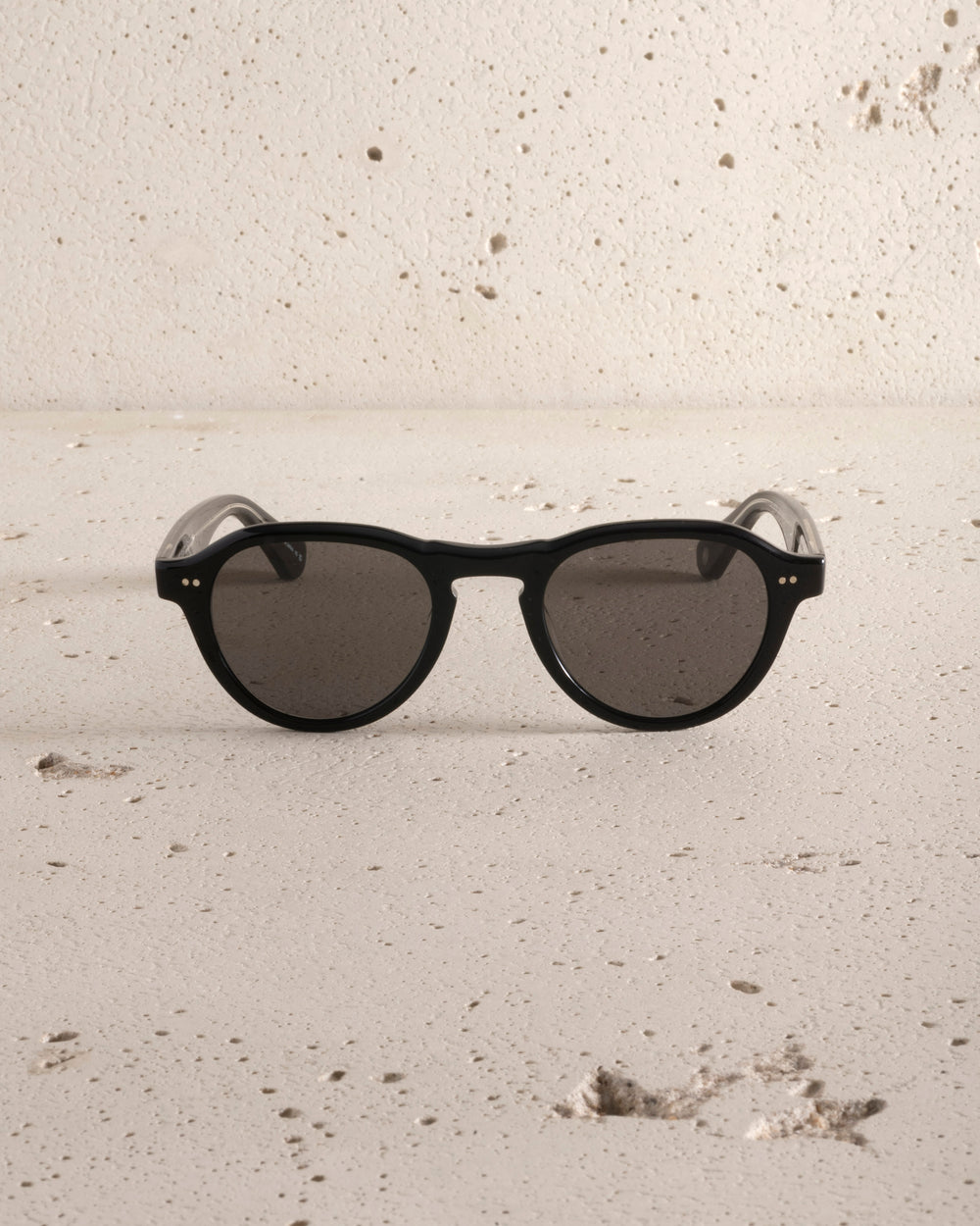 McNally Sun - Black / Dark Grey