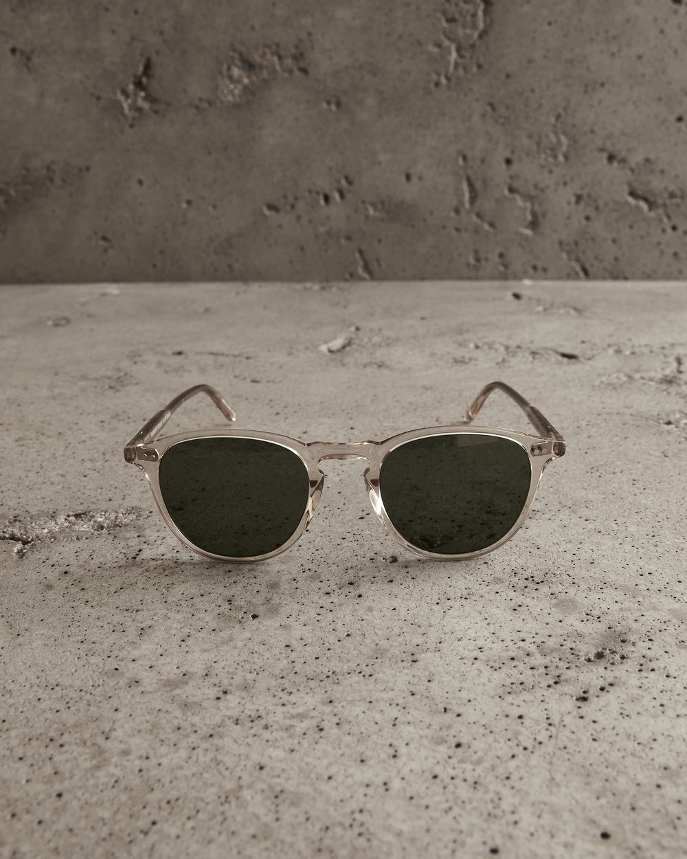 Hampton Sun Champagne / Semi-Flat Pure Green