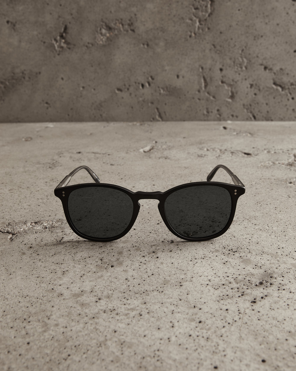 Kinney Sun Matte Black / Semi Flat Blue Smoke Lens