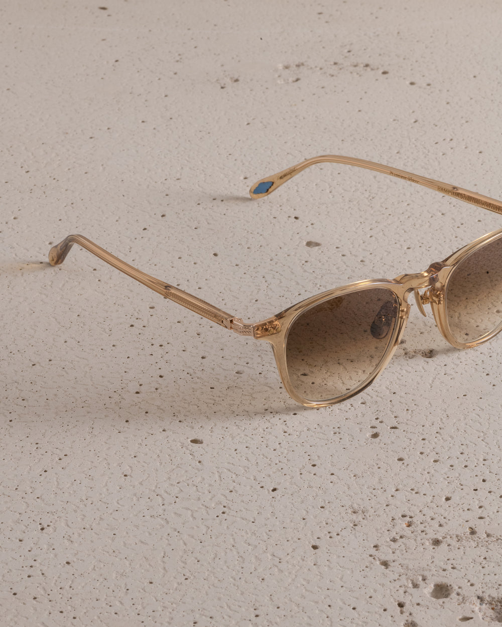 Hampton J Sun Brown Sugar / Pure Almond Gradient