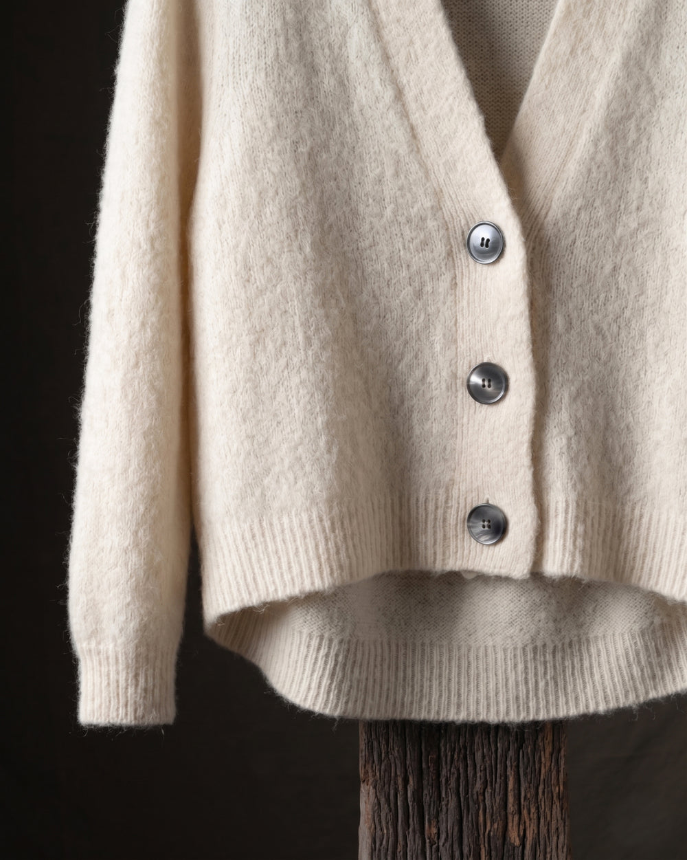 Woman V Neck Carded Cashmere Raglan Cardigan Saraceno