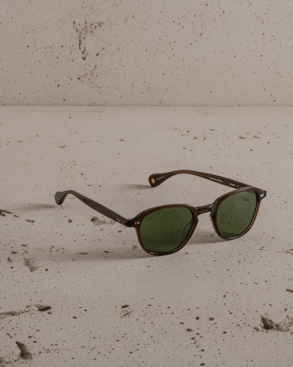 Gilbert Sun Espresso / Pure Green