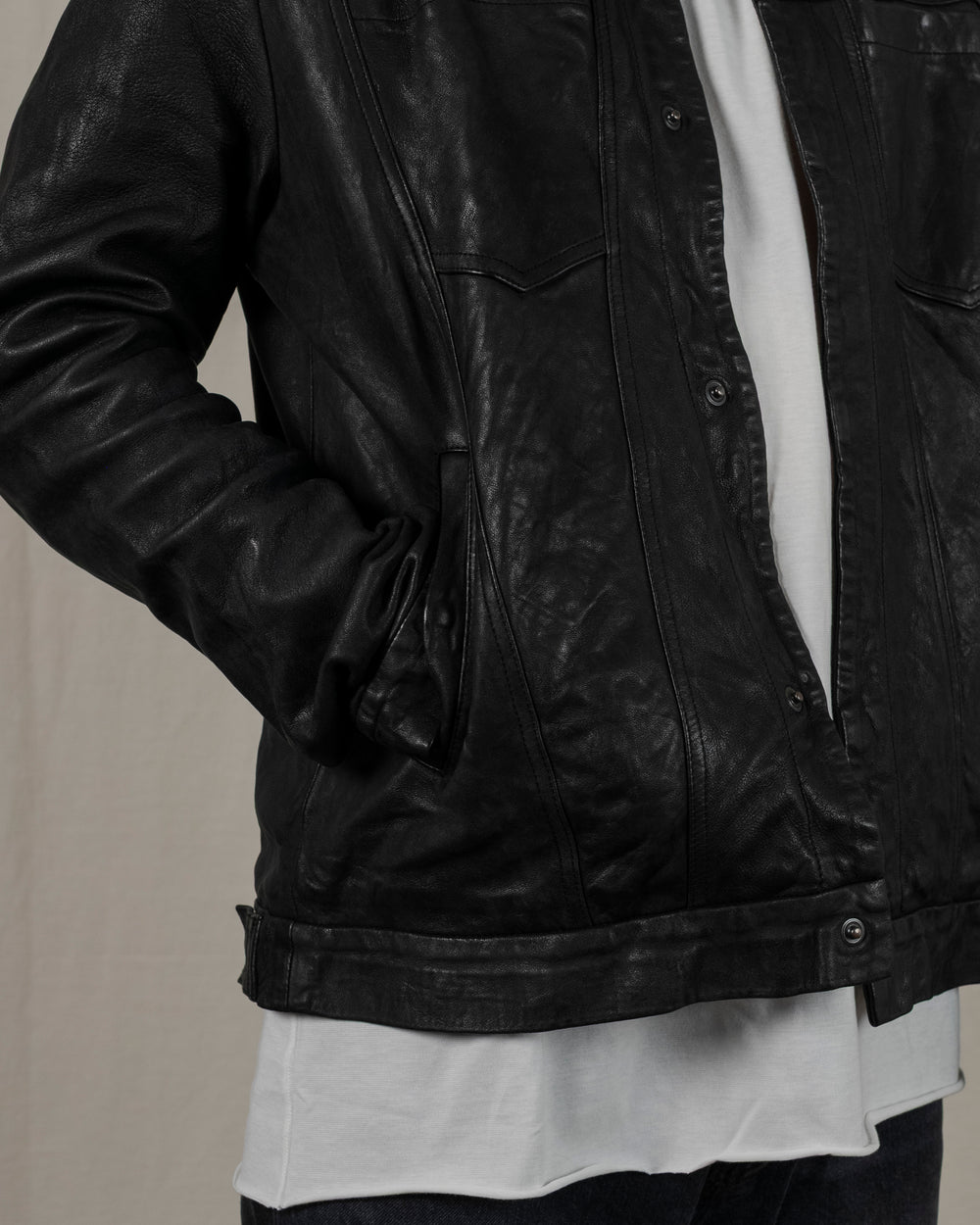 Leather Jacket w/ Press studs Nero GU25F20098VBRUSH