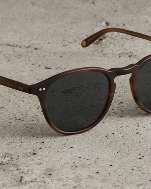 Hampton Sun Matte Saddle Tortoise  / Semi Flat Blue Smoke Lens