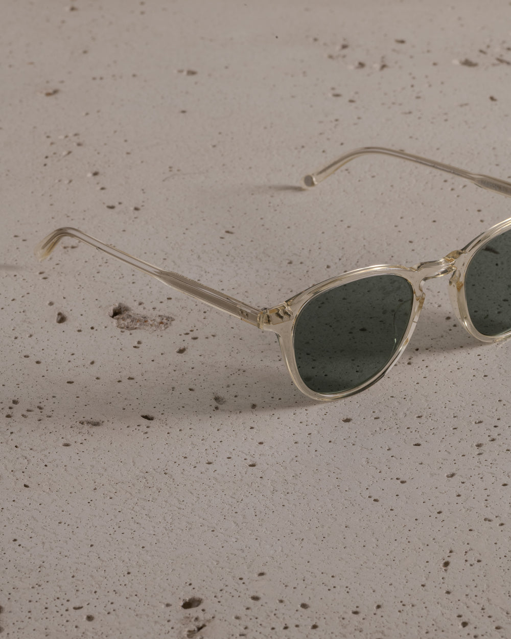 Hampton Sun  Pure Glass / Semi-Flat Pure Blue Smoke Polar