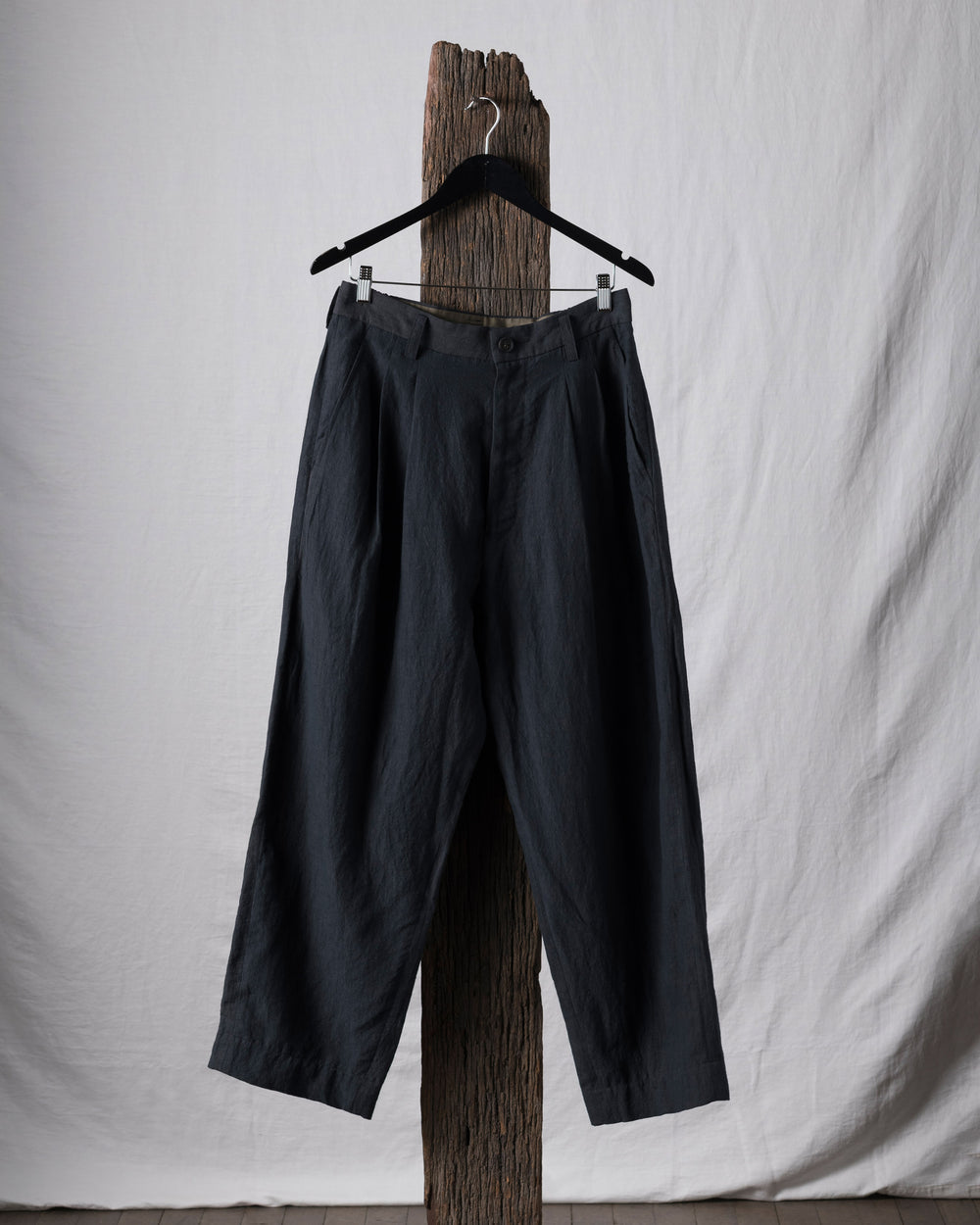 Hand-Dyed Pleated Tapered Linen Canvas Trousers