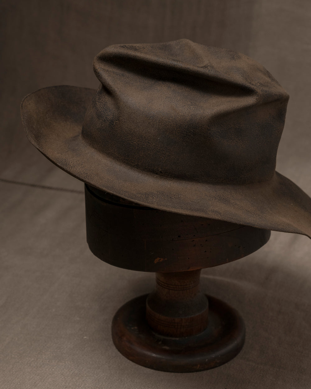 BHDS008 Beaver Fur Felt - Taupe HB