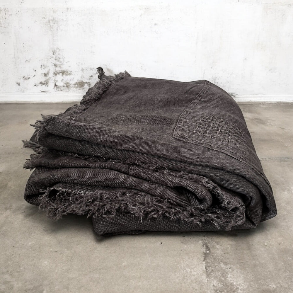 Sabi Coverlet Charcoal XL