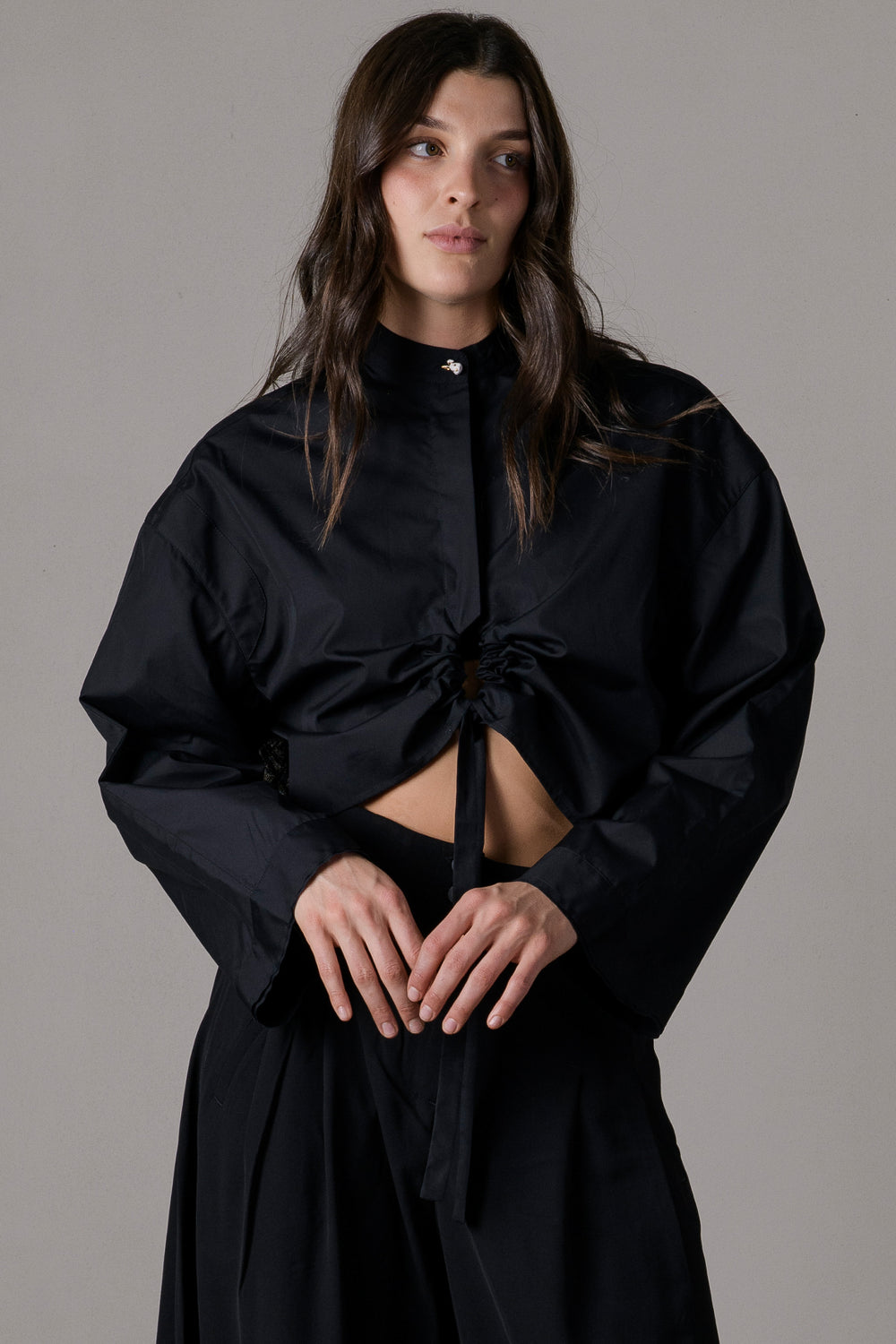 Cotton Poplin Cropped Shirt w/ Linen Knitted Back