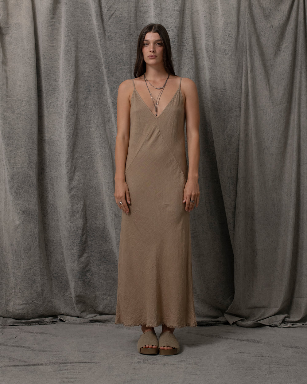 Sia Dress Linen Antique Gold