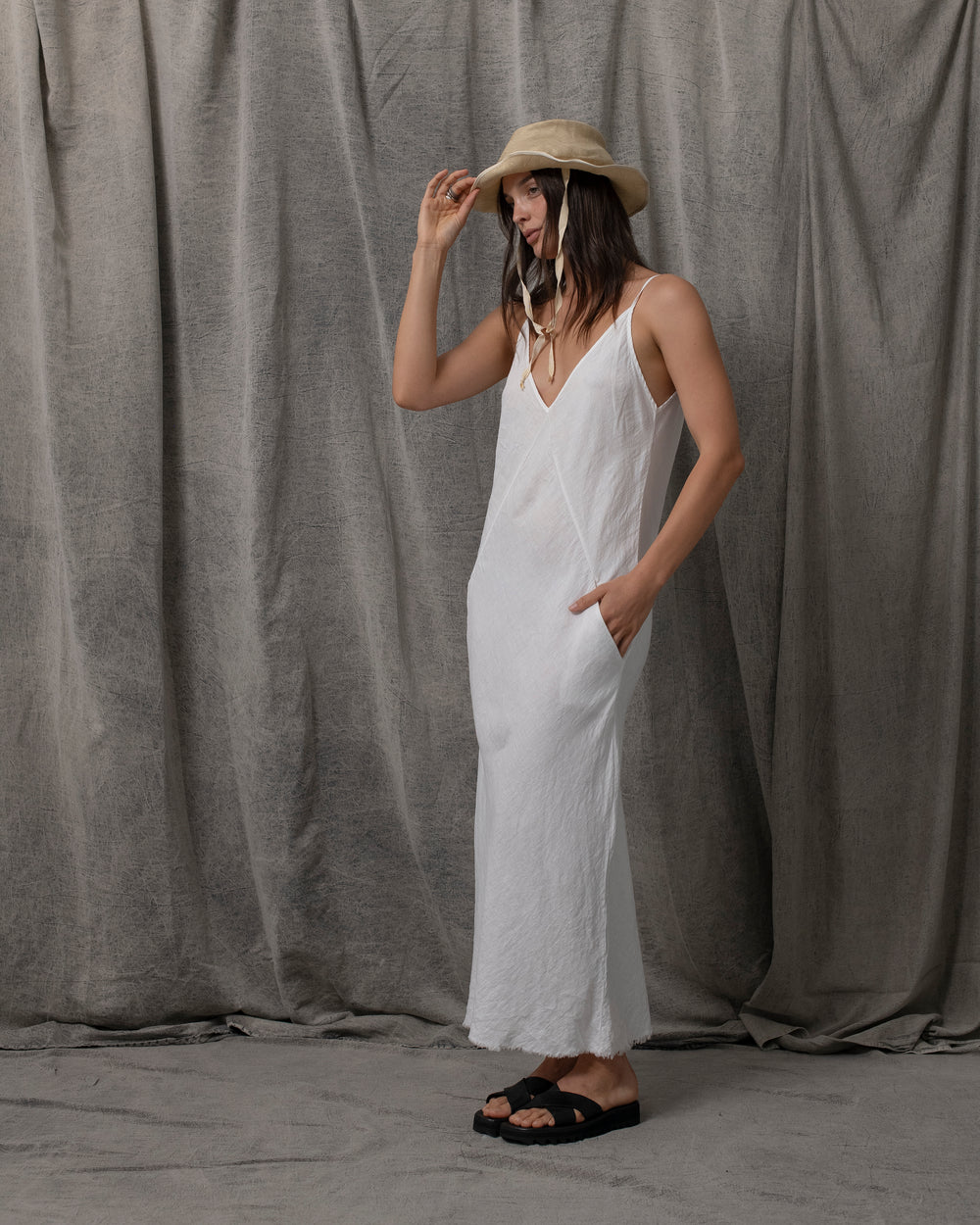 Sia Dress Linen White