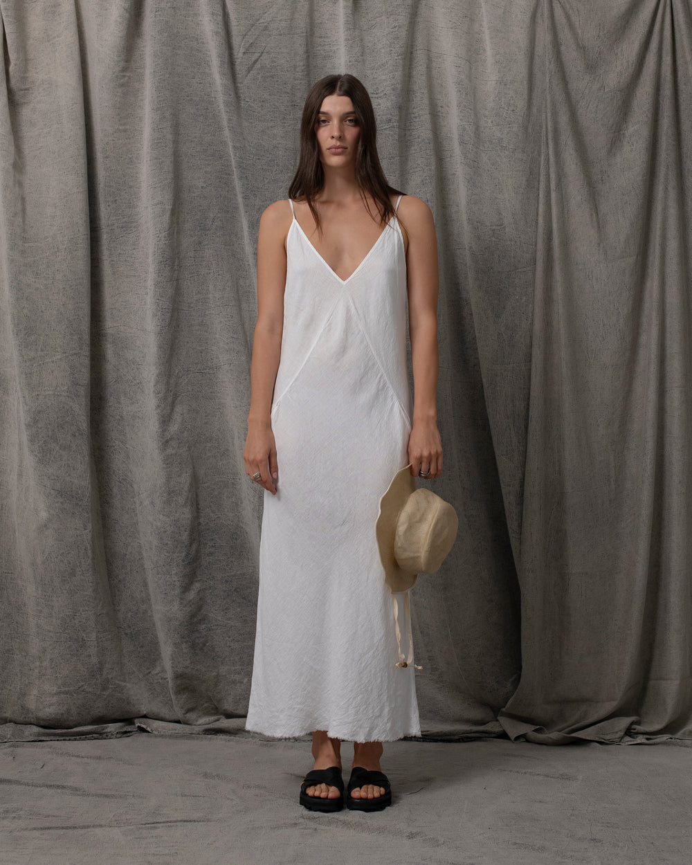 Sia Dress Linen White